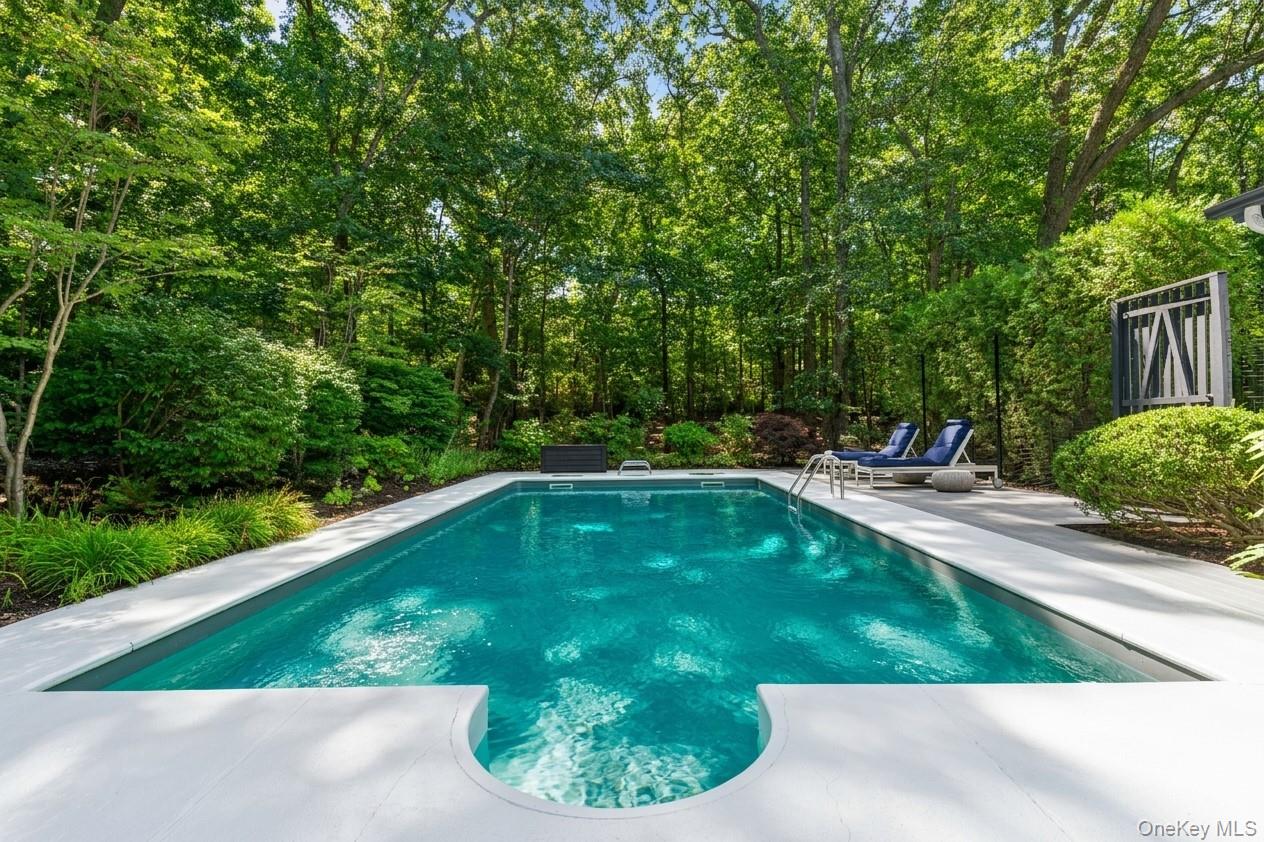 2723 Deerfield Road – For Sale photo 24