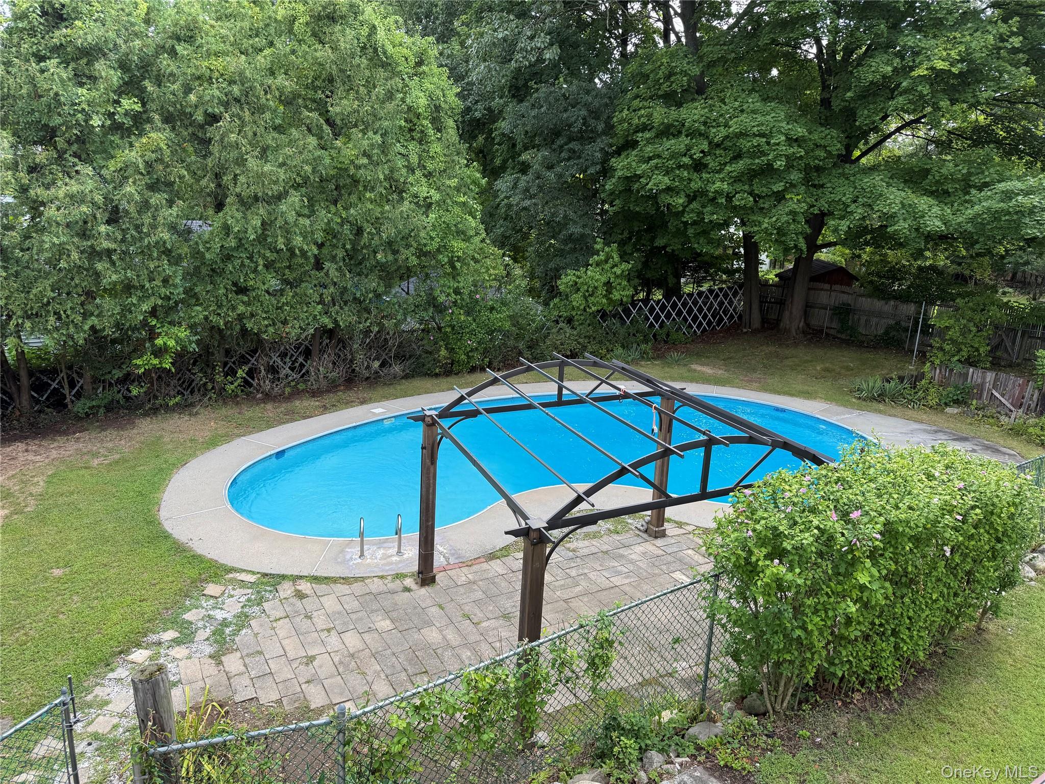 1 Sunset Drive – For Sale photo 32