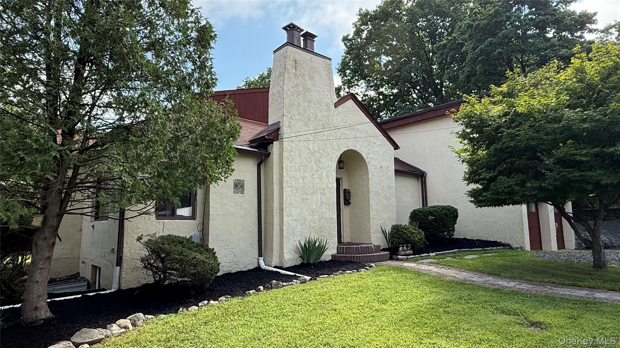 1 Sunset Drive – For Sale