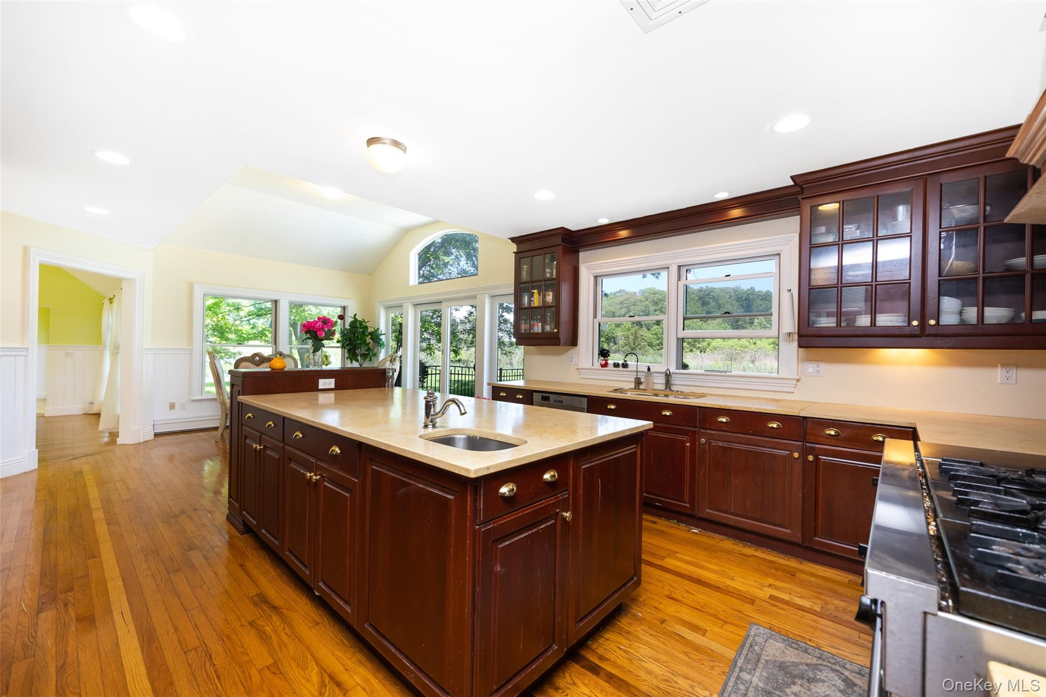 235 Centre Island Road – For Rent photo 4