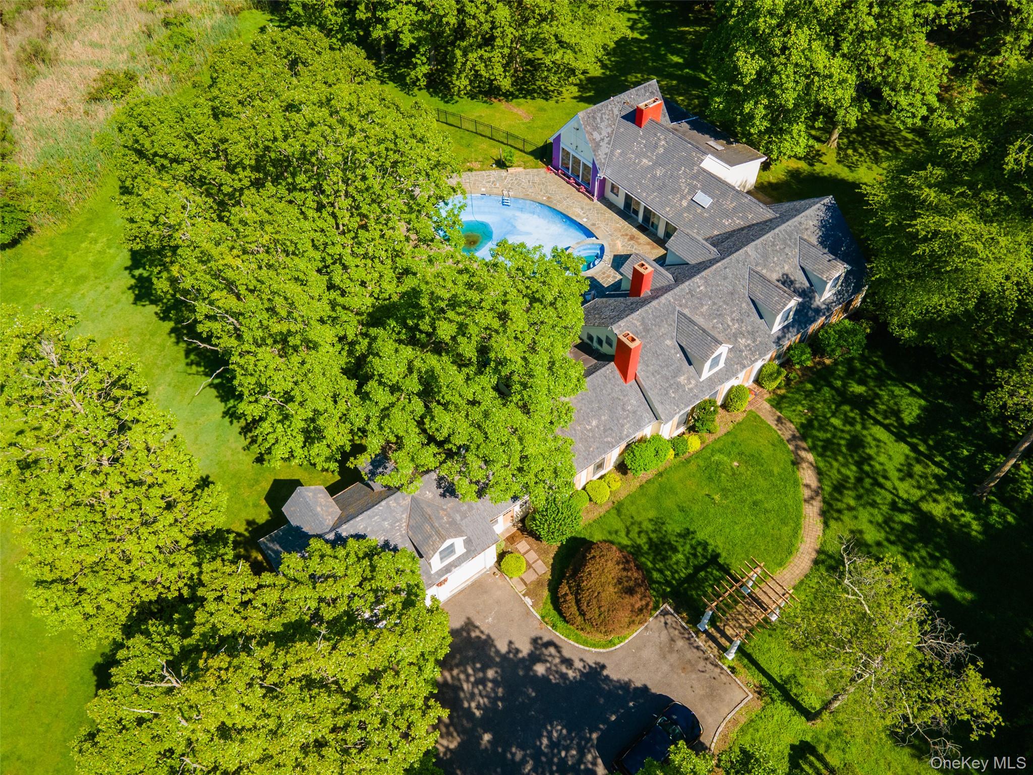 235 Centre Island Road – For Rent photo 2