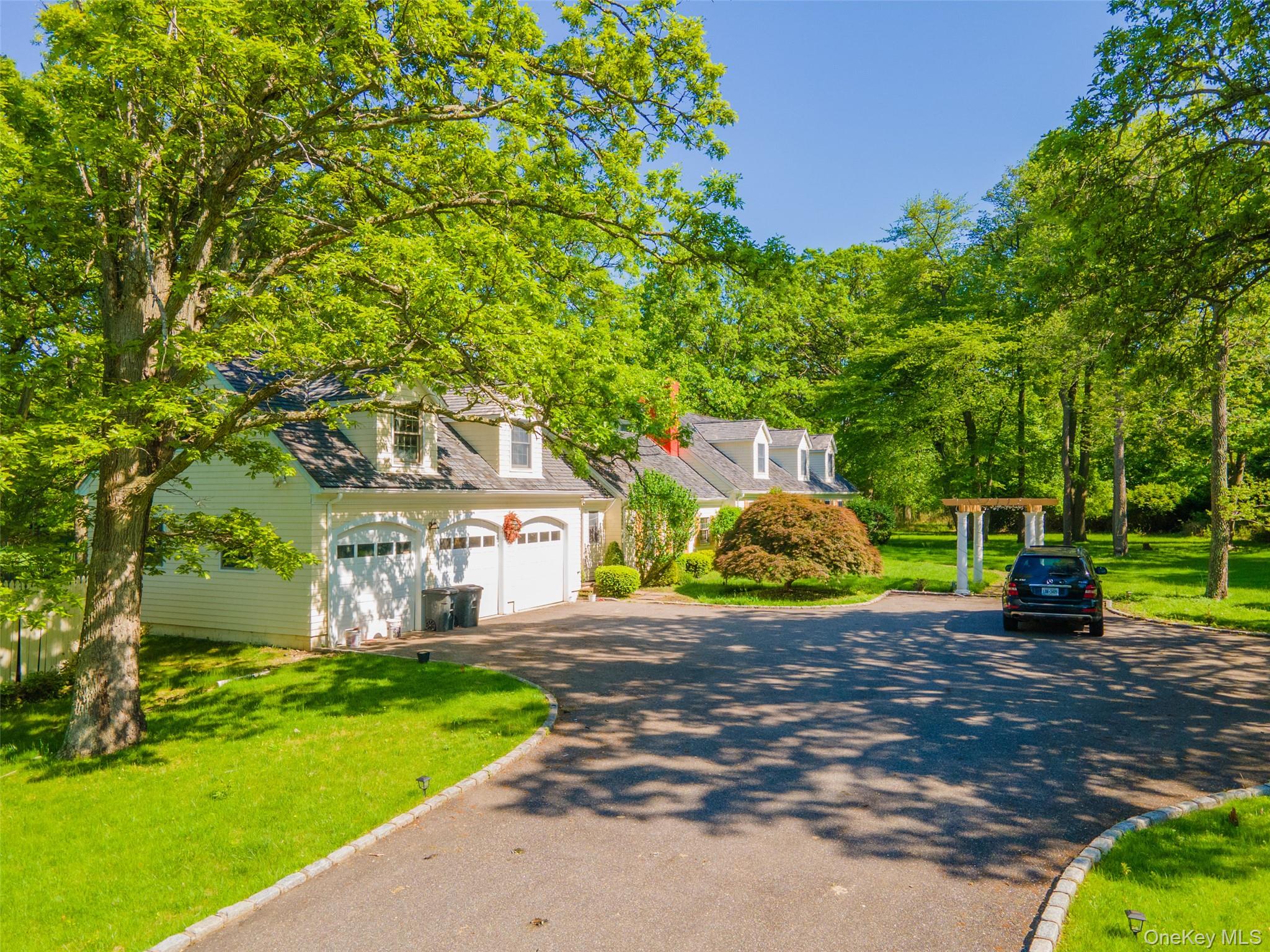 235 Centre Island Road – For Rent