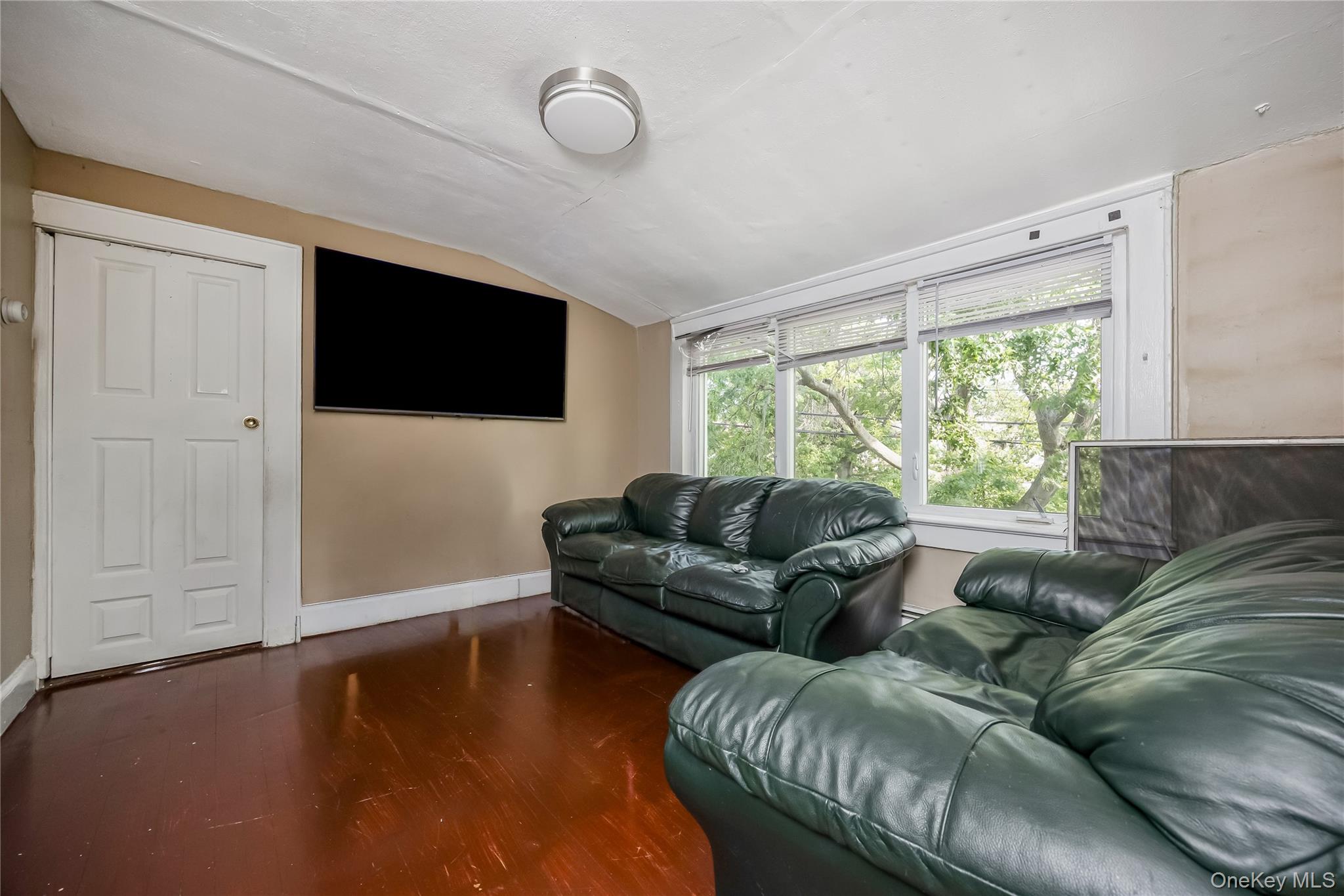442 Cedar Street – For Sale photo 16