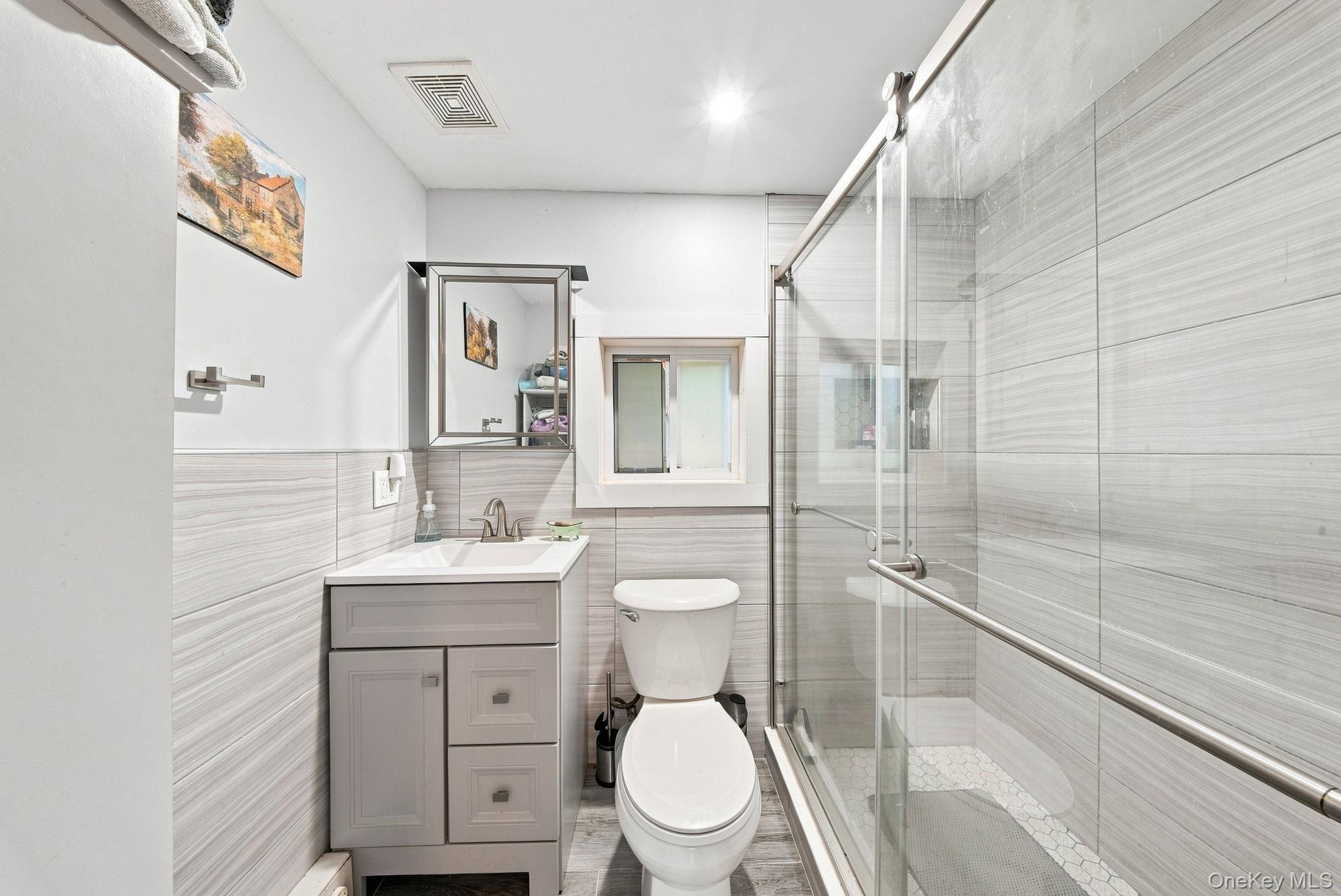 30 Beach – For Sale photo 14