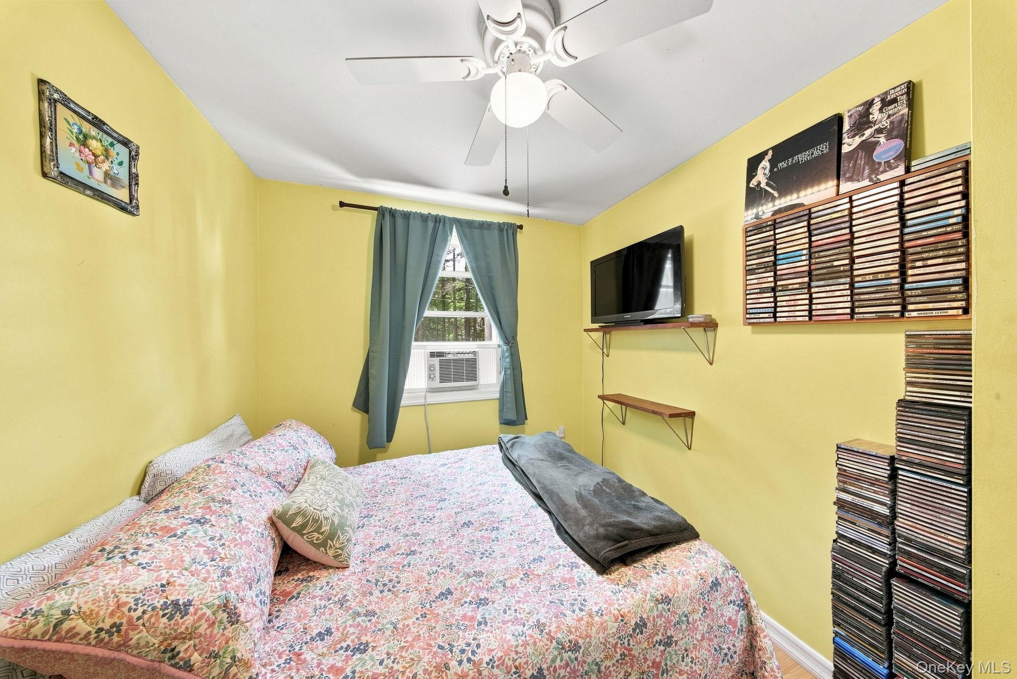 30 Beach – For Sale photo 12