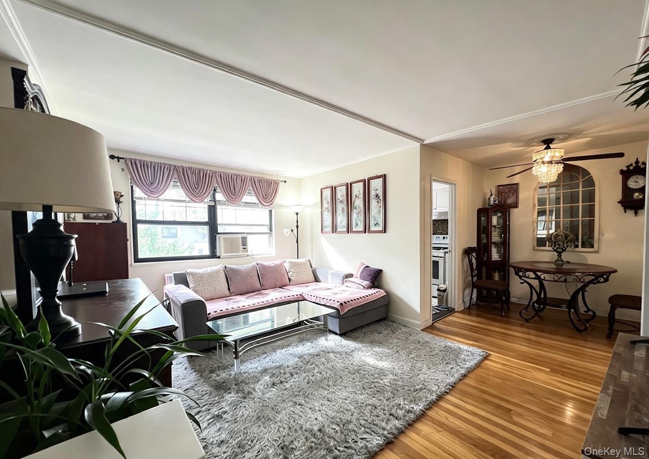 69-12 138th Street, Unit B photo 2