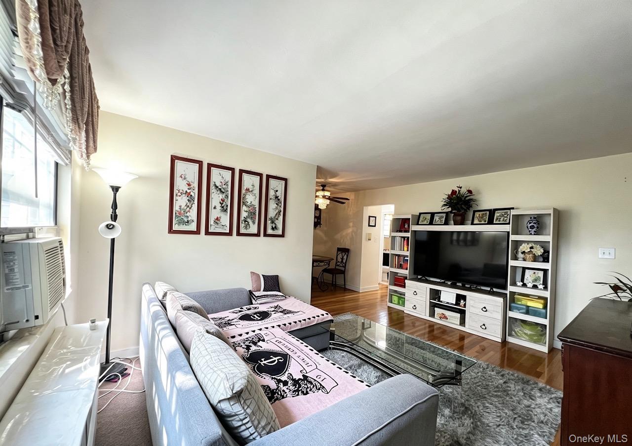 69-12 138th Street, Unit B photo 11