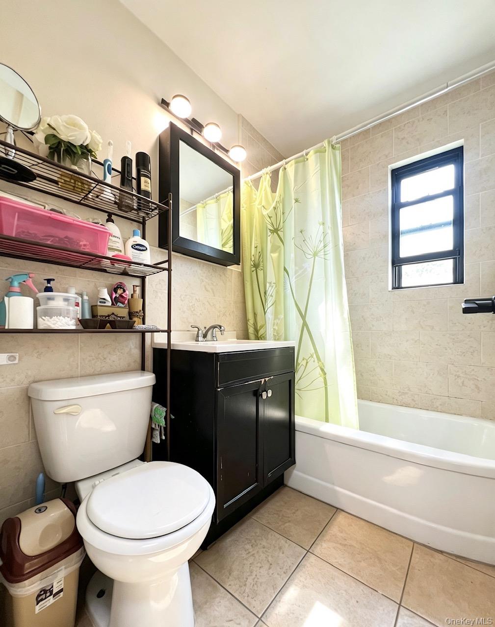 69-12 138th Street, Unit B photo 3