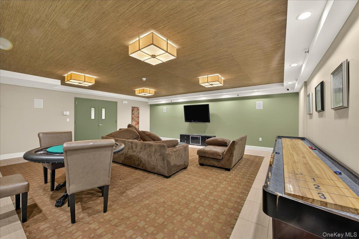 775 Lafayette Avenue, Unit 8E photo 16