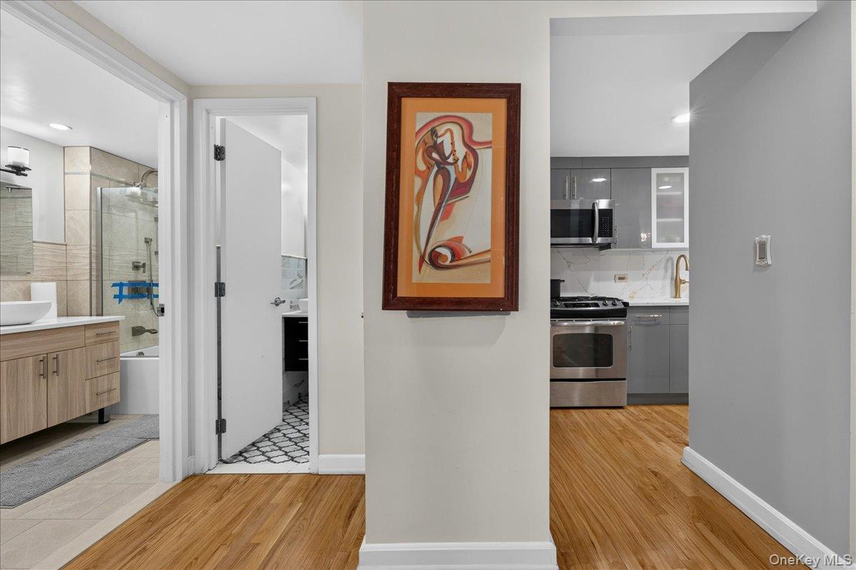 775 Lafayette Avenue, Unit 8E photo 8