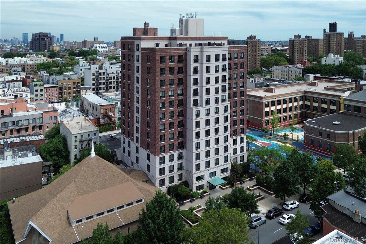 775 Lafayette Avenue, Unit 8E photo 23