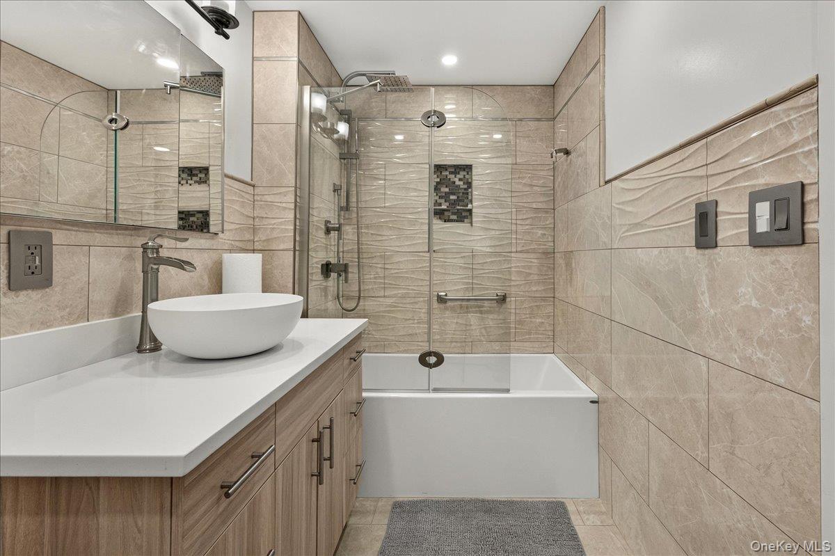 775 Lafayette Avenue, Unit 8E photo 10