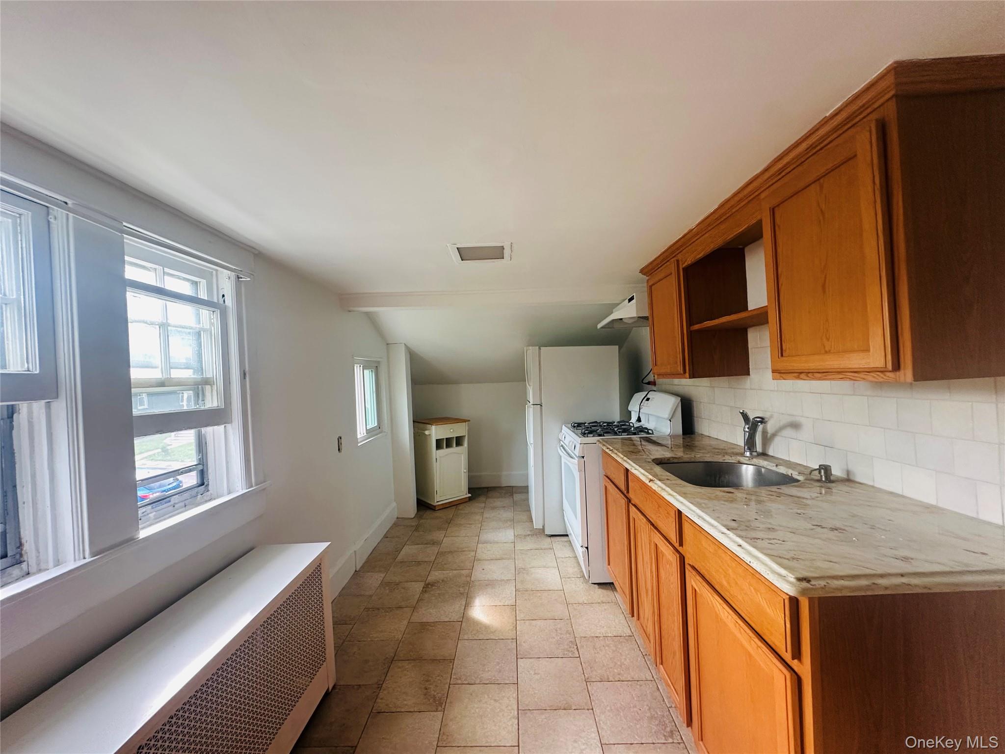 12 Cliff Street, Unit 2 photo 5