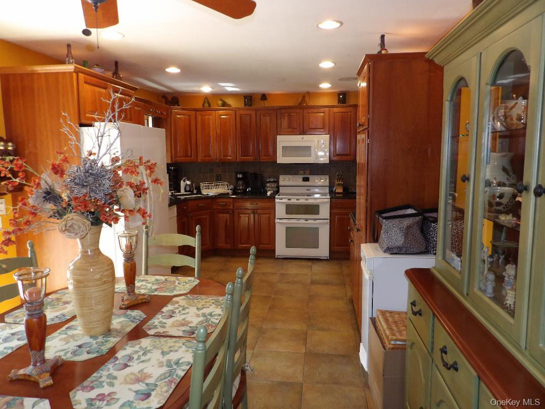 10 George Hill Road – For Sale photo 14