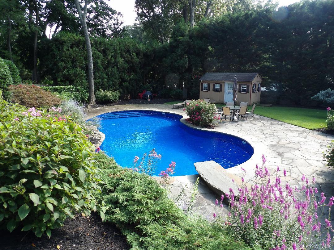 10 George Hill Road – For Sale photo 4