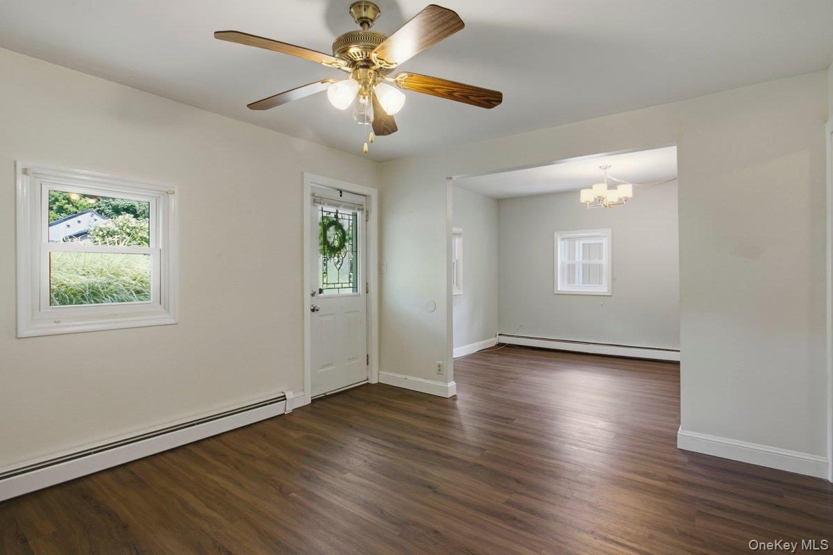 7 Dolfinger Lane – For Sale photo 3