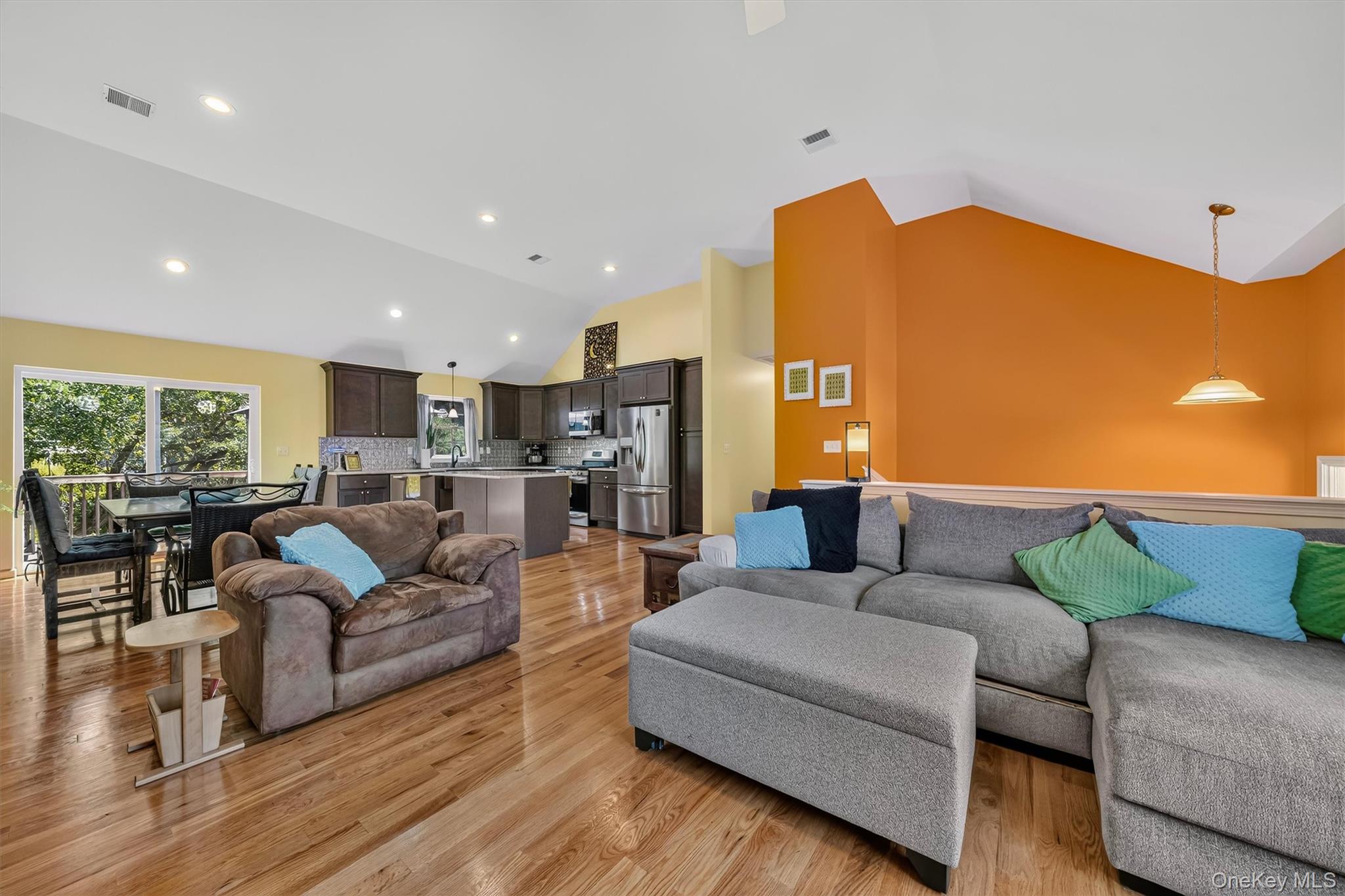 1 Bell Way – For Sale photo 8