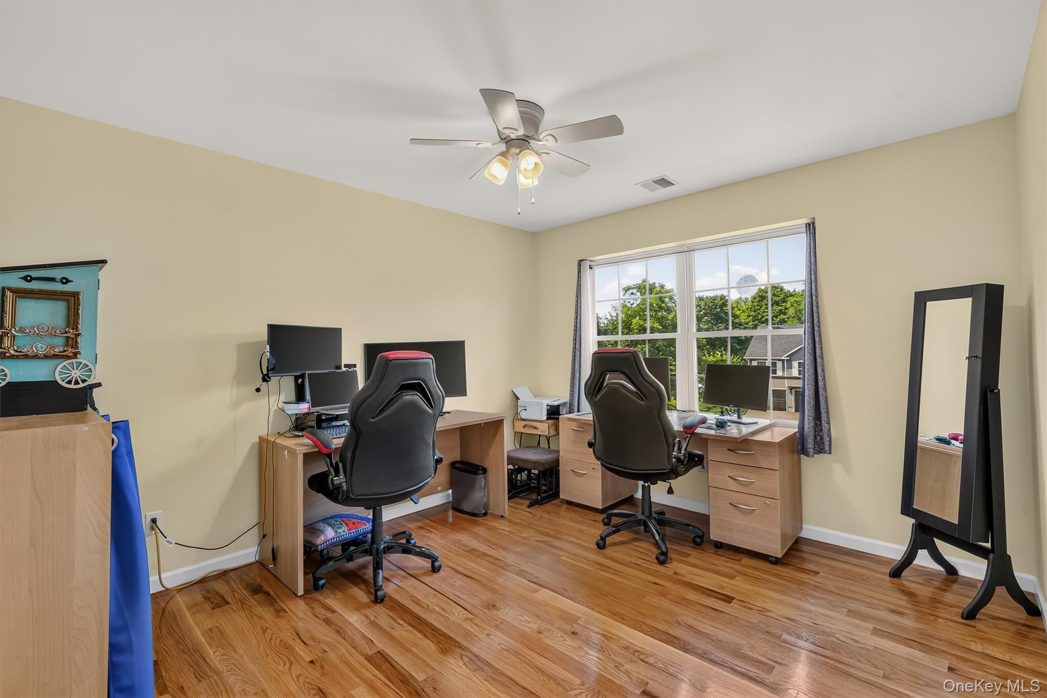 1 Bell Way – For Sale photo 40