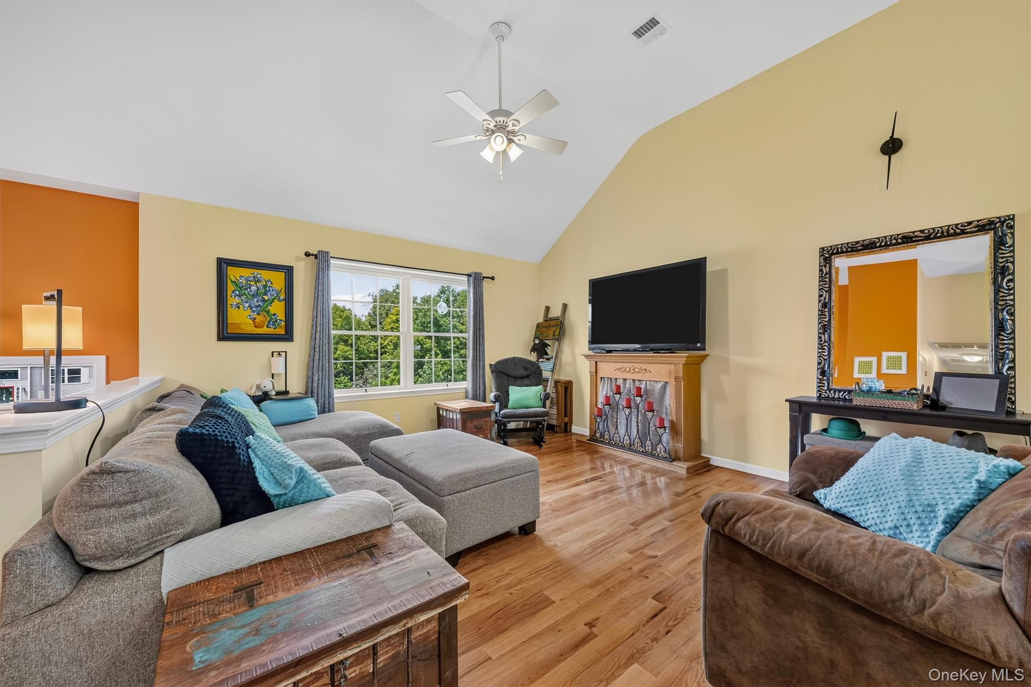 1 Bell Way – For Sale photo 7