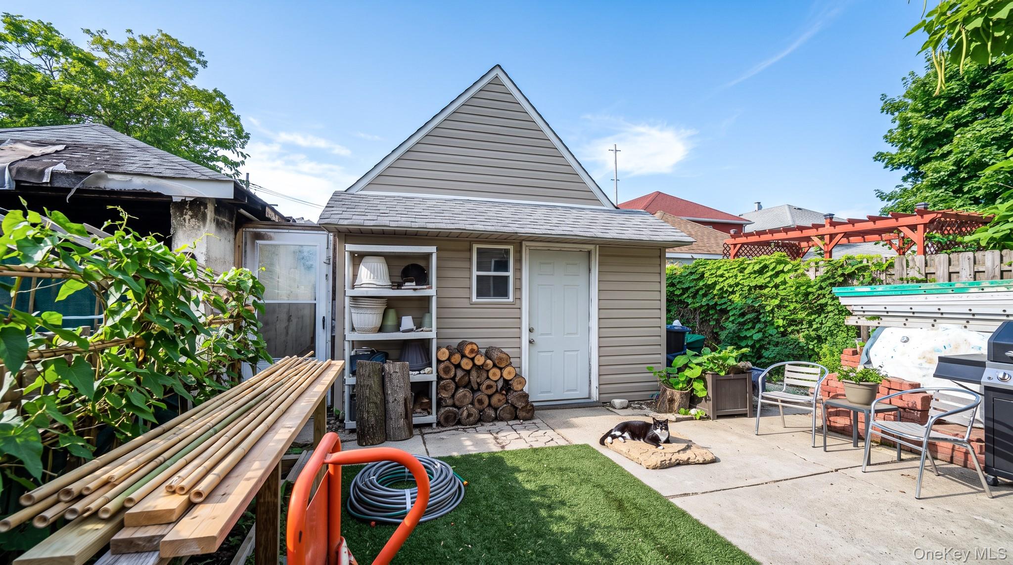 6932 Gouverneur Avenue – For Sale photo 22
