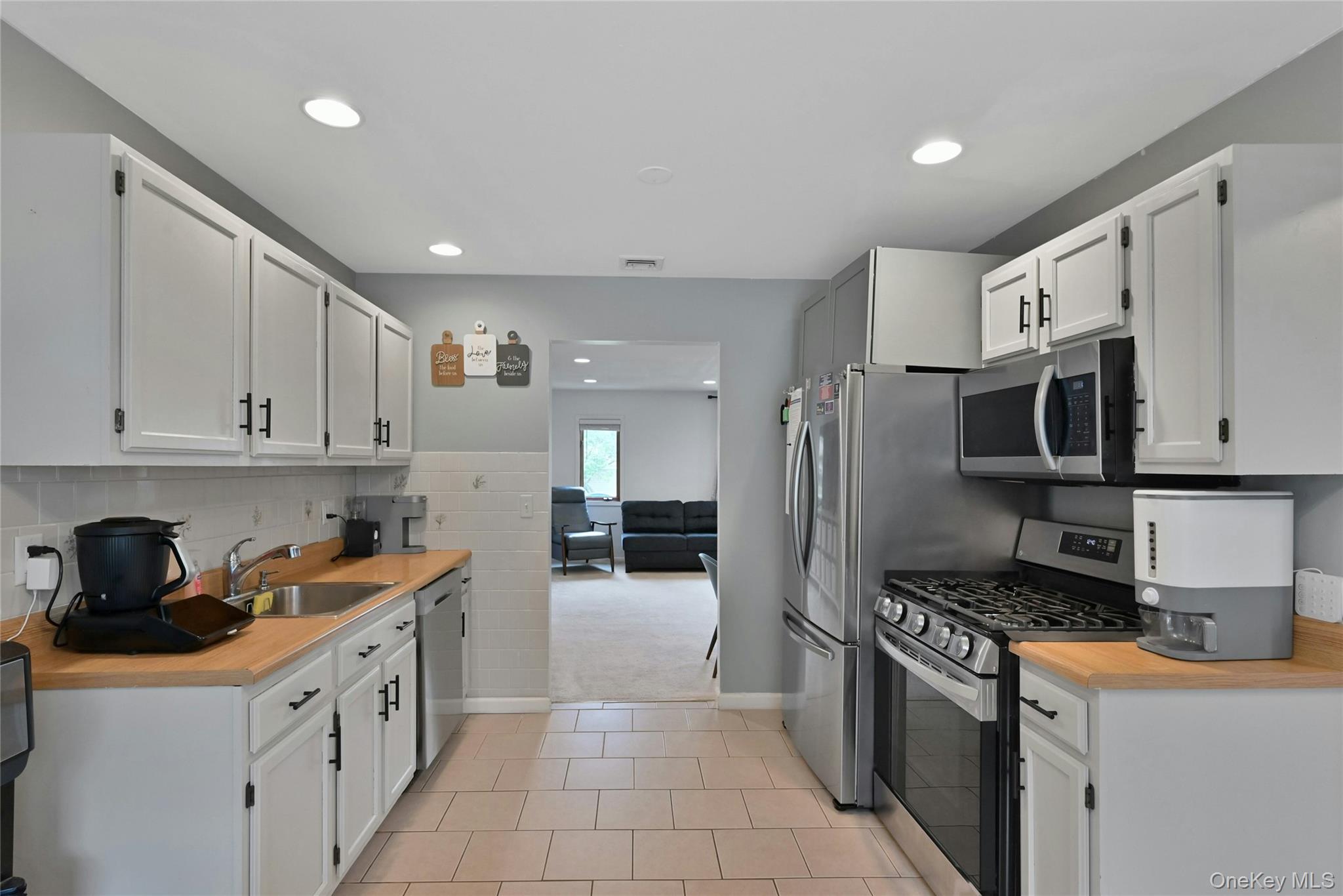 255 Heritage Lane – For Sale photo 6