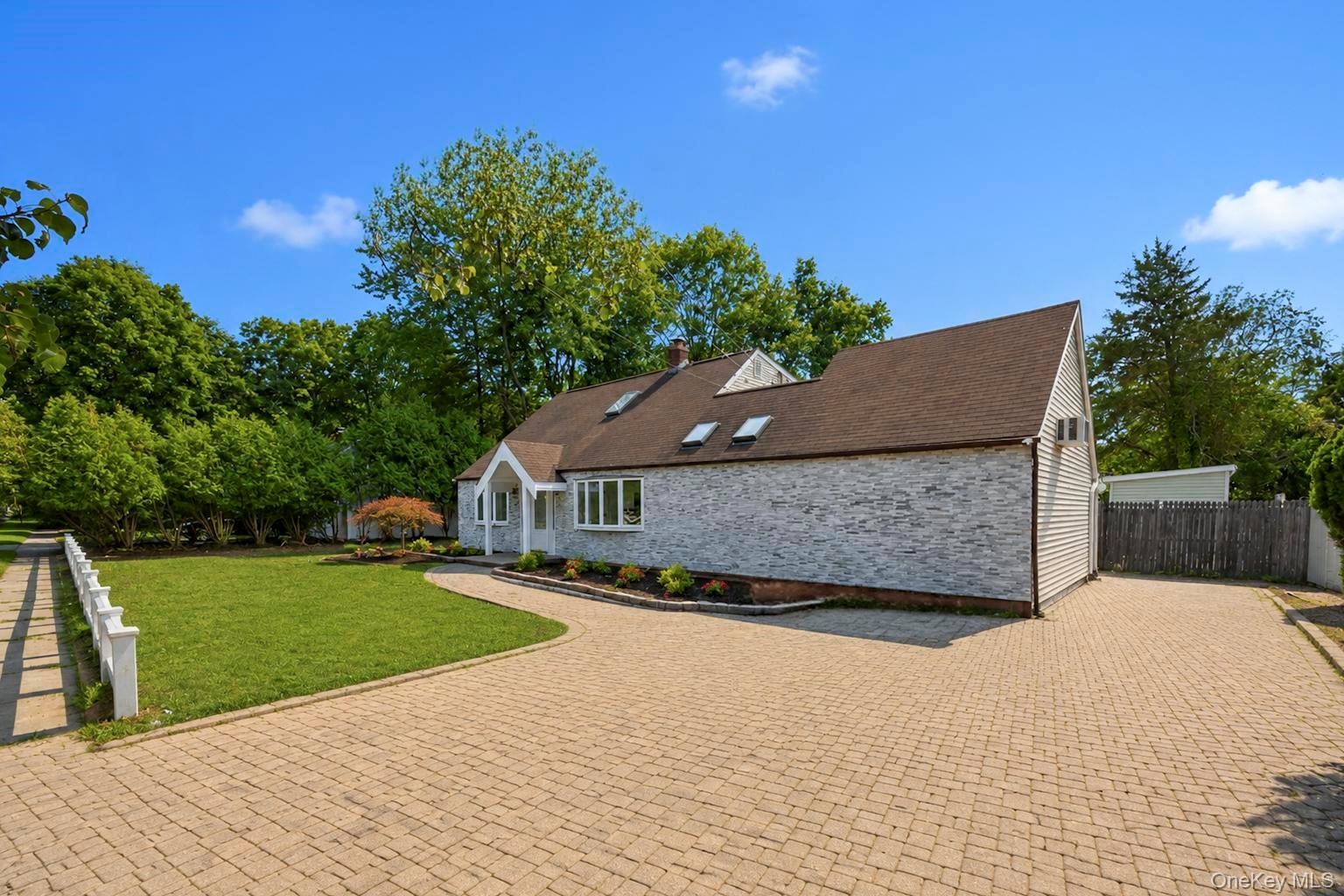 36 Fifty Acre Road S – For Sale photo 5
