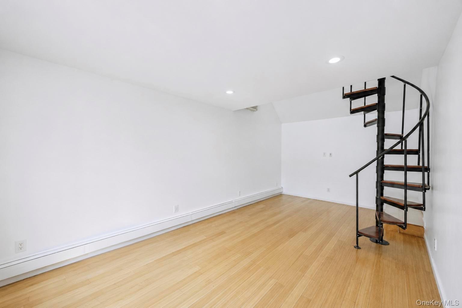 36 Fifty Acre Road S – For Sale photo 21