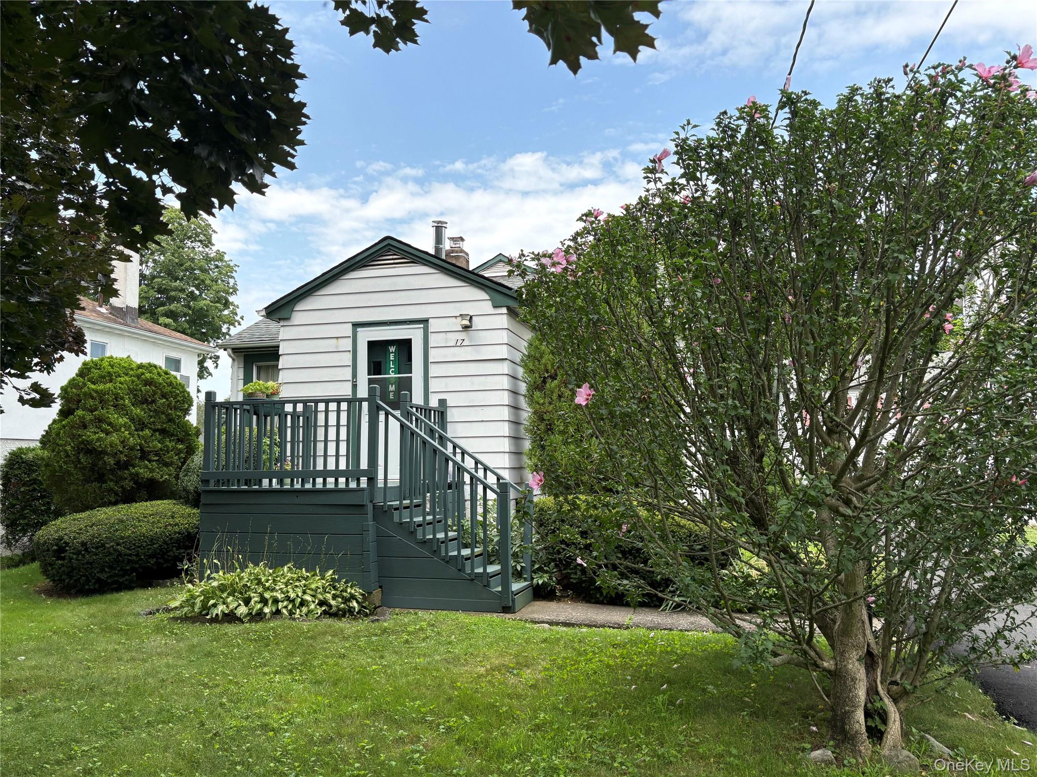17 Sheridan Avenue – For Sale