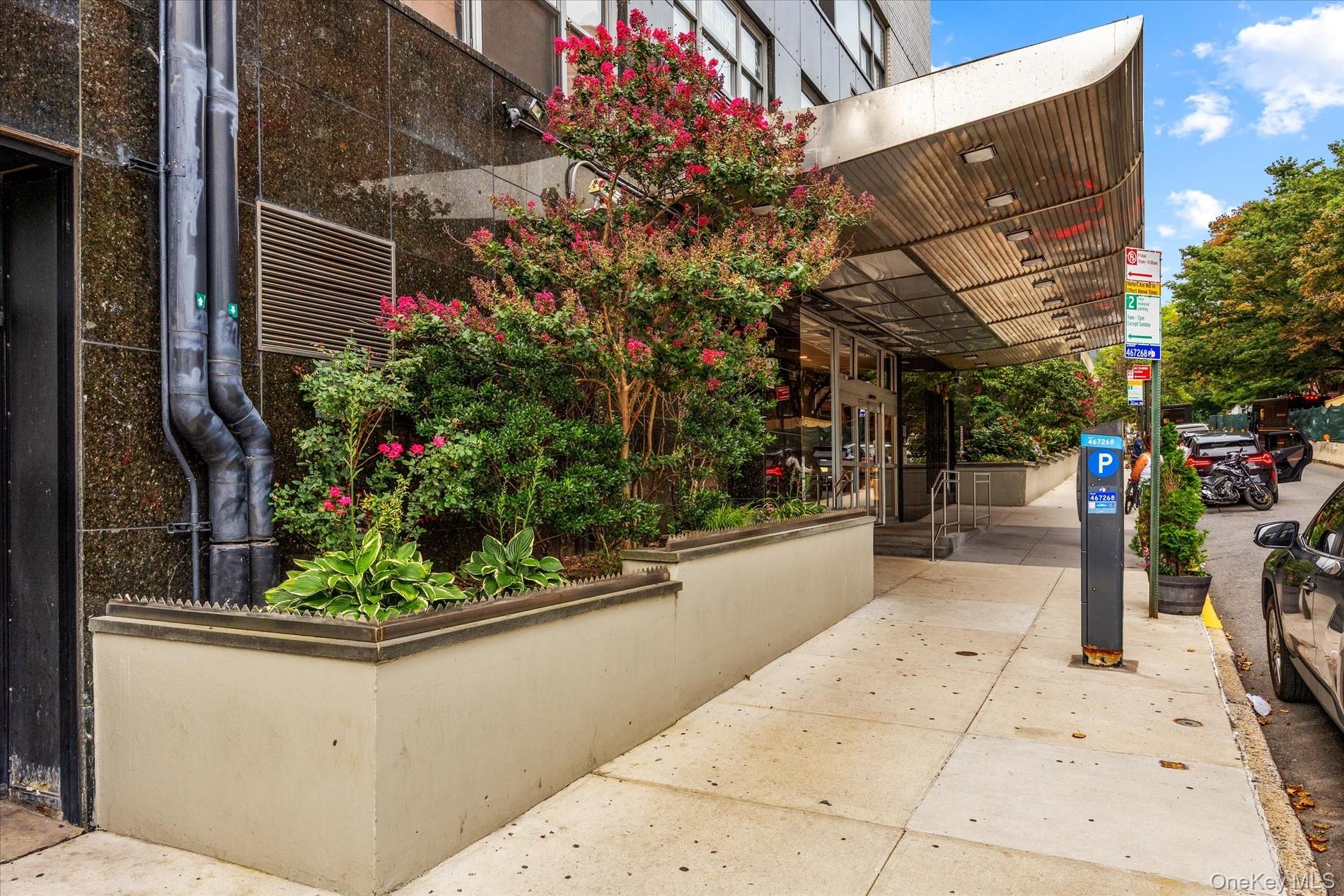 125-10 Queens Boulevard, Unit 716