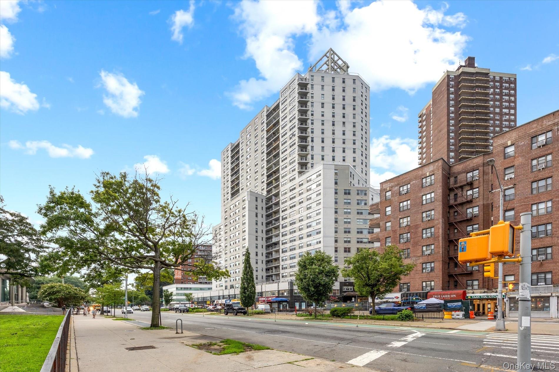125-10 Queens Boulevard, Unit 716 photo 4