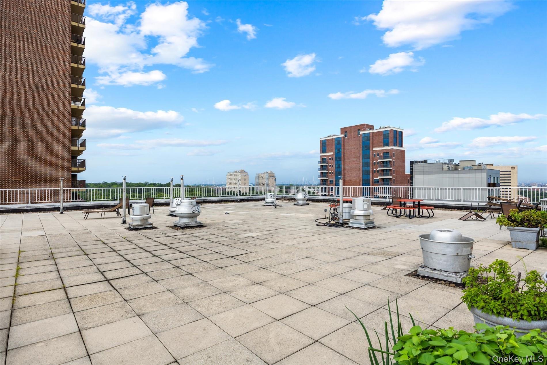 125-10 Queens Boulevard, Unit 716 photo 20