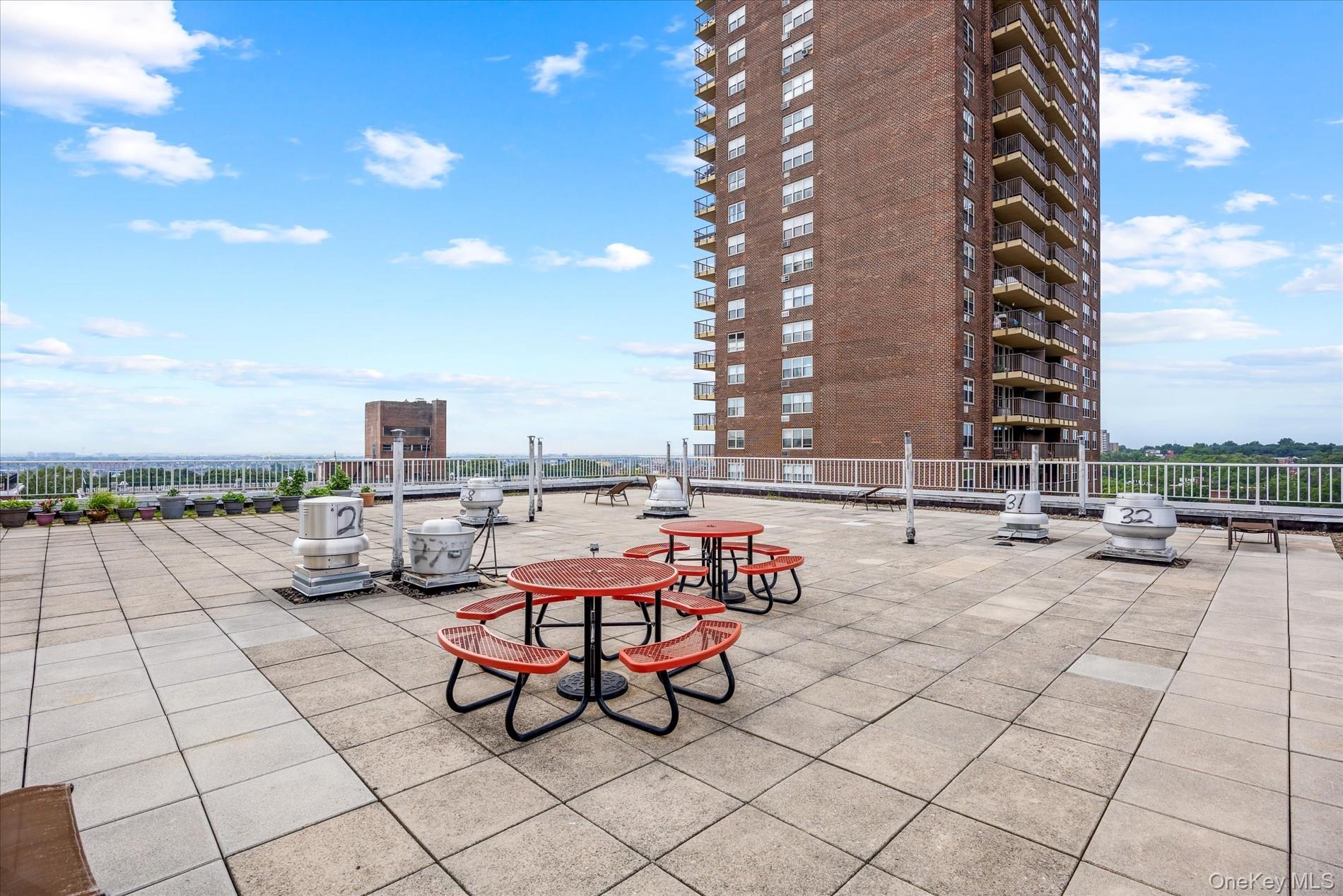 125-10 Queens Boulevard, Unit 716 photo 22
