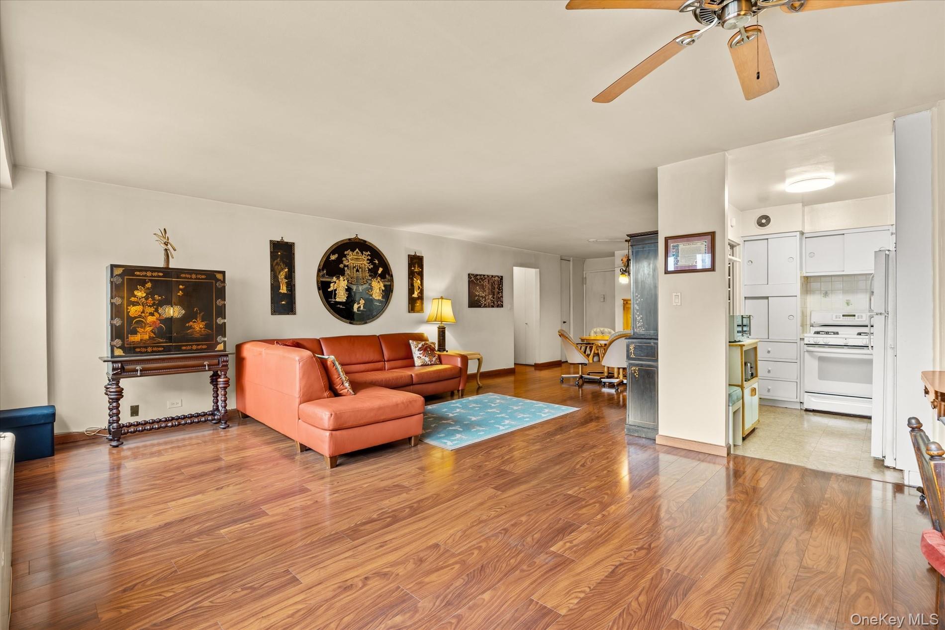 125-10 Queens Boulevard, Unit 716 photo 9
