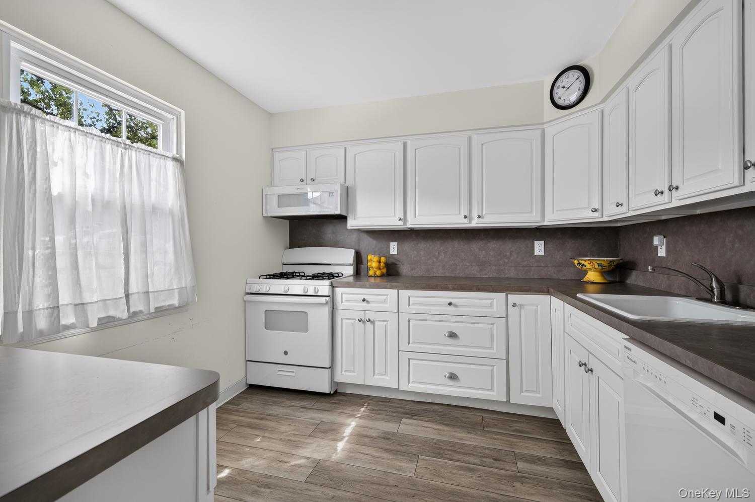 2 Anchorage Lane, Unit 5A photo 11