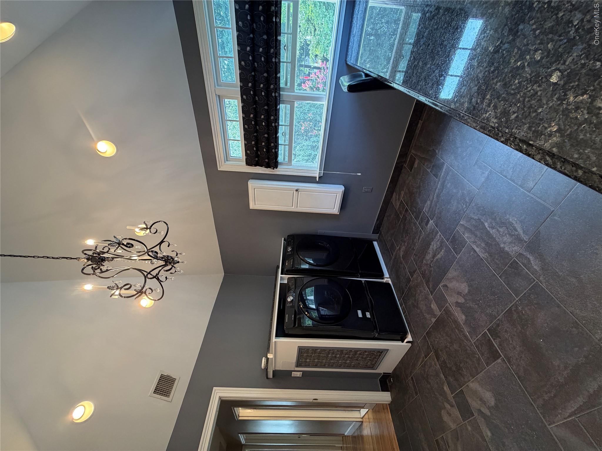 24 Arlington Avenue – For Rent photo 4