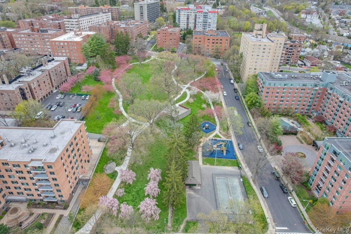 16 Lake Street, Unit 7K photo 23