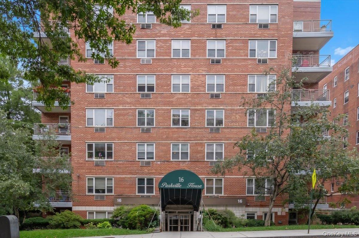 16 Lake Street, Unit 7K photo 2