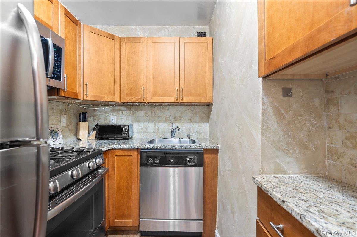 16 Lake Street, Unit 7K photo 14