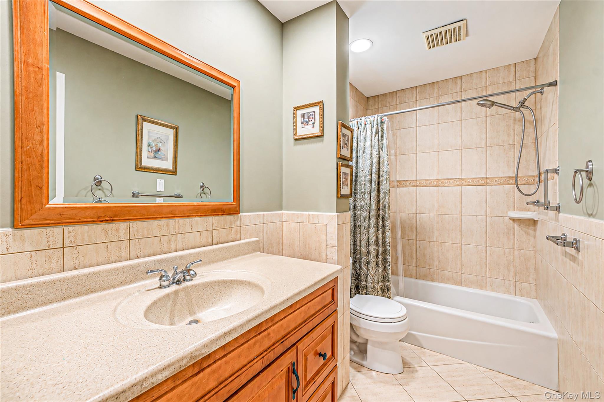 10 Foothill Lane – For Sale photo 17