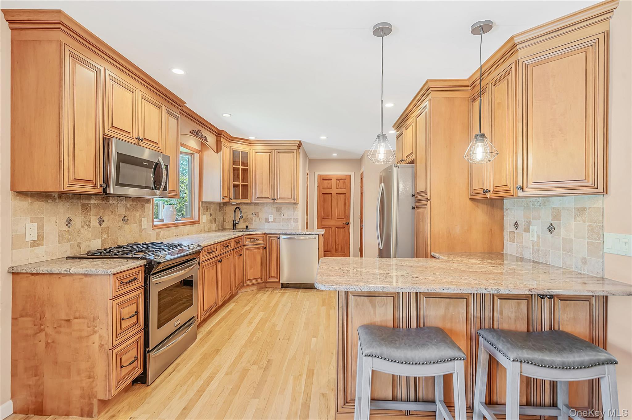 10 Foothill Lane – For Sale photo 9