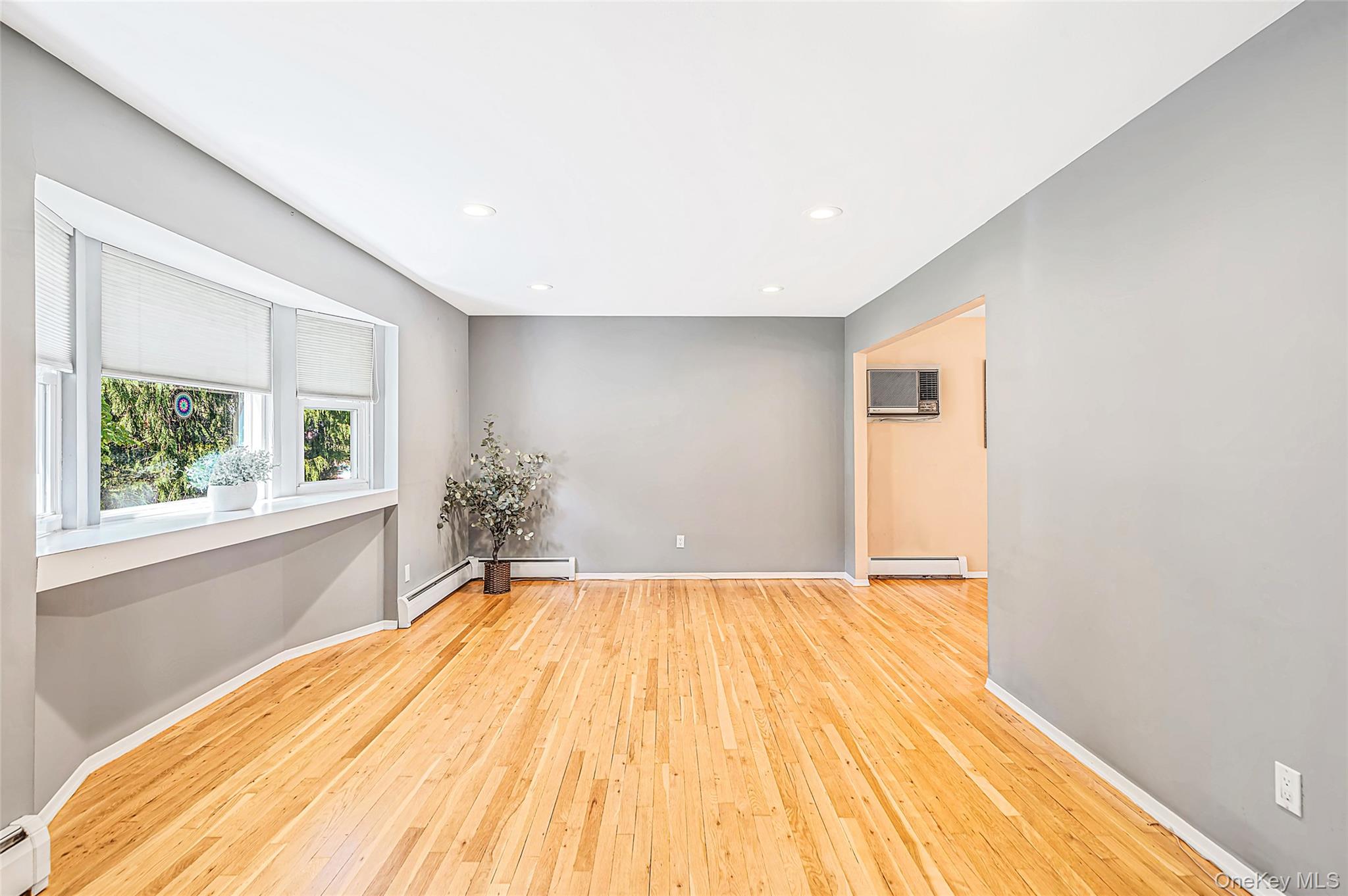 10 Foothill Lane – For Sale photo 4