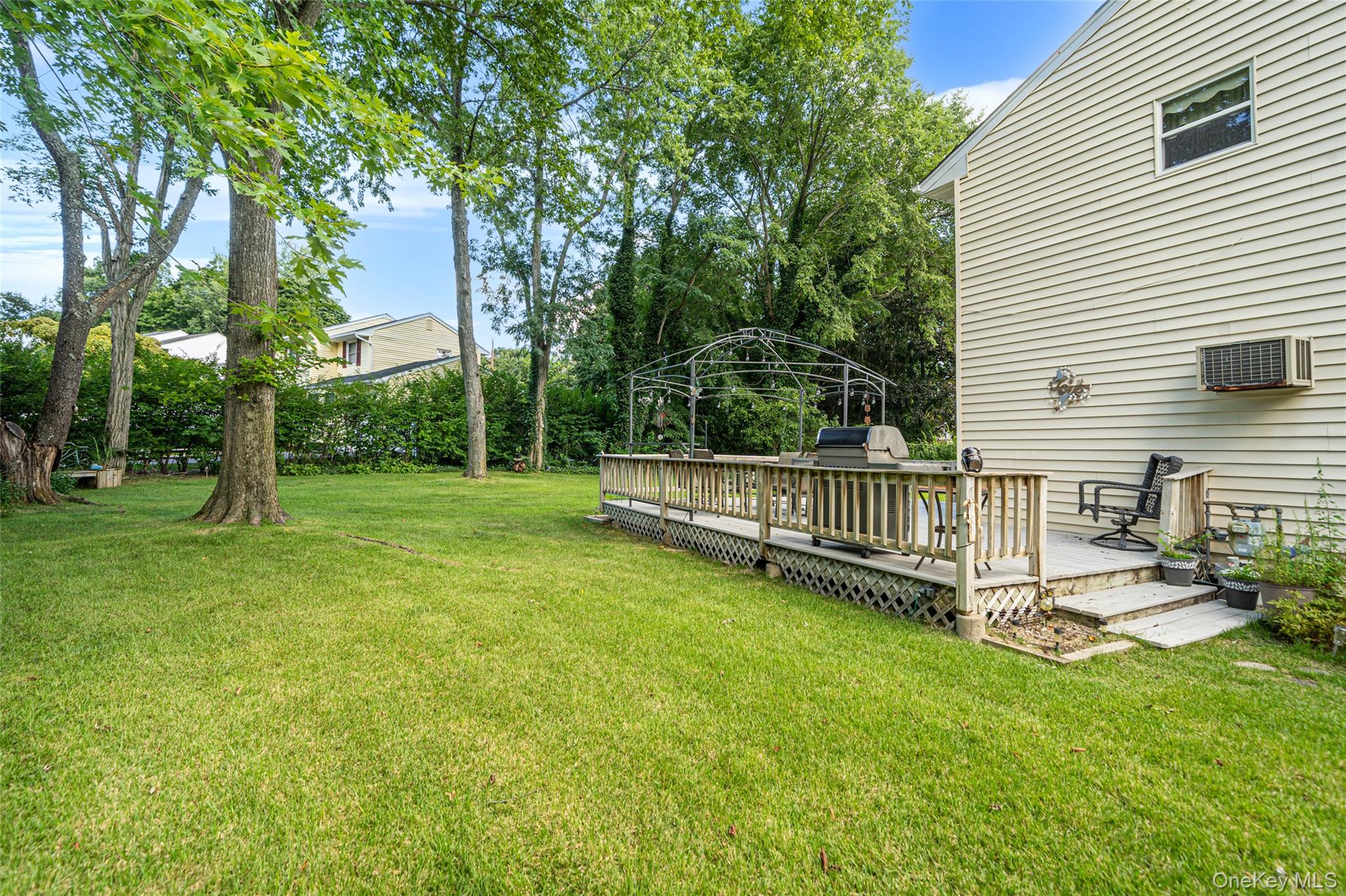 10 Foothill Lane – For Sale photo 34