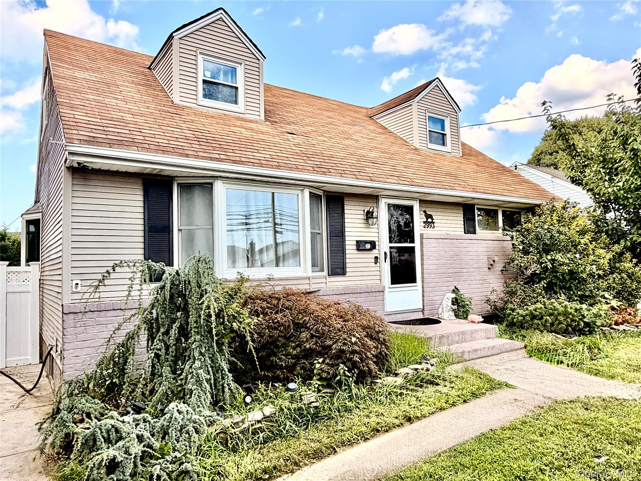 2993 Brower Avenue – For Sale photo 3