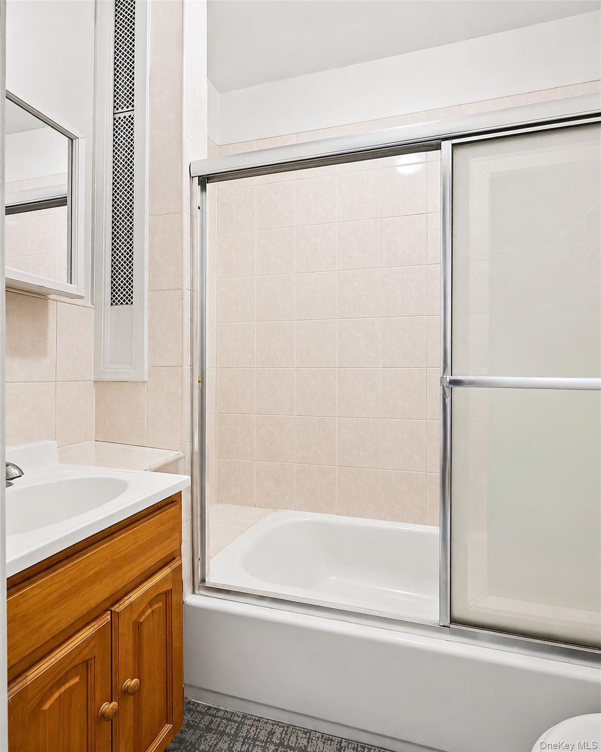 60-11 Myrtle Avenue – For Sale photo 13