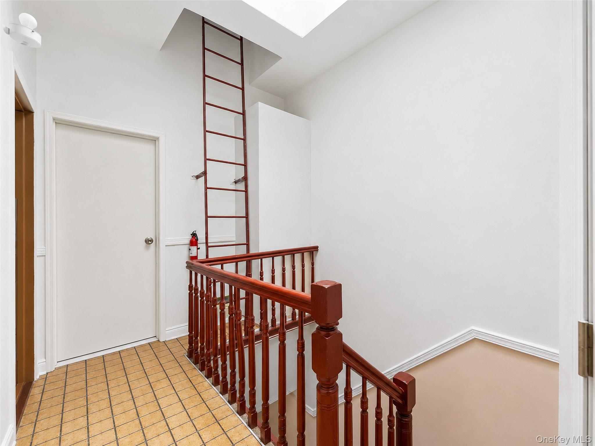 60-11 Myrtle Avenue – For Sale photo 15