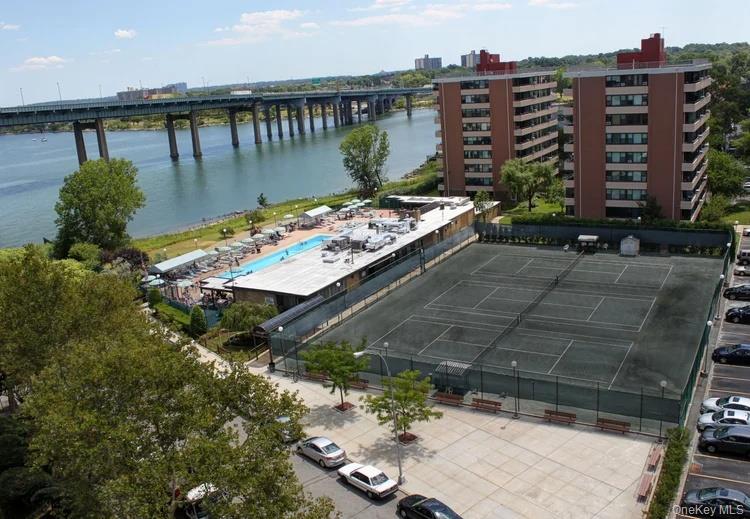 162-30 Powells Cove Boulevard, Unit 2C photo 15