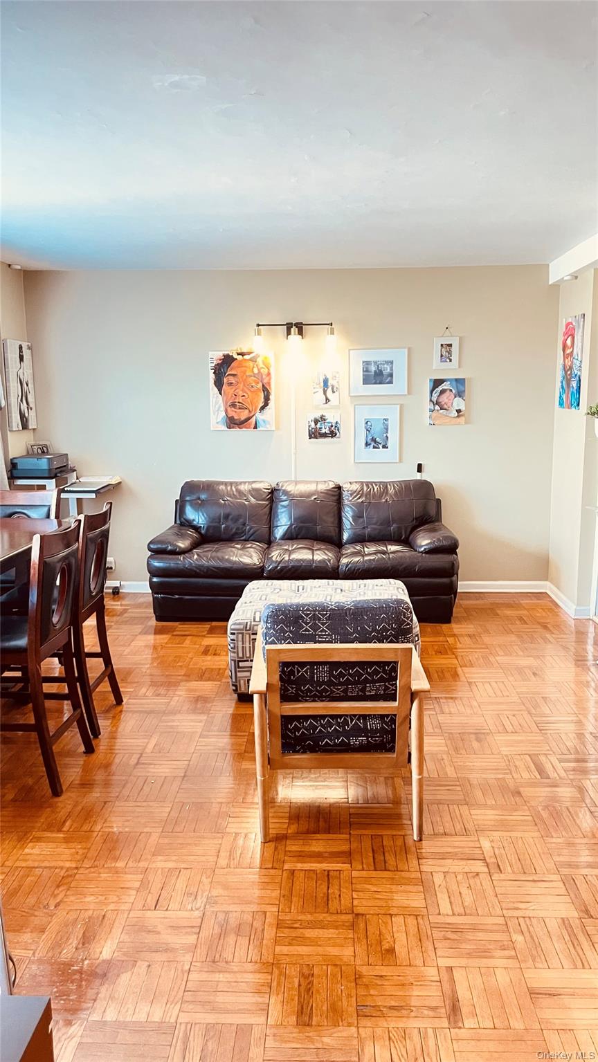 5 Fordham Hill Oval, Unit 14D
