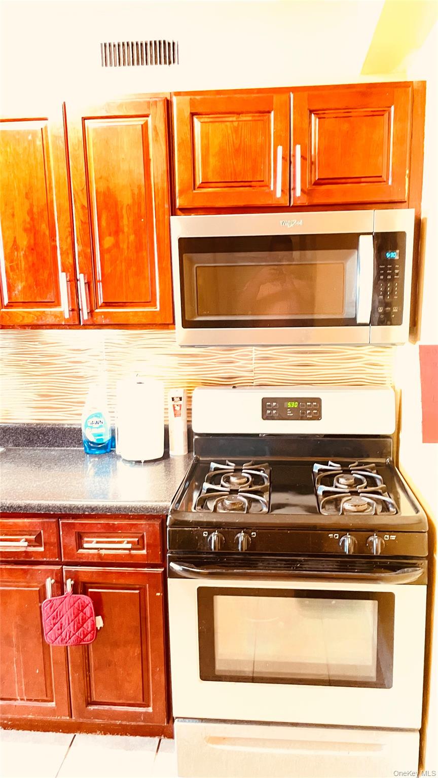 5 Fordham Hill Oval, Unit 14D photo 13