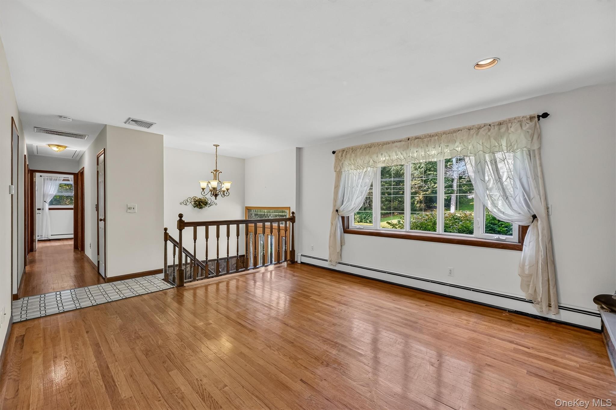 37 Julie Drive – For Sale photo 6