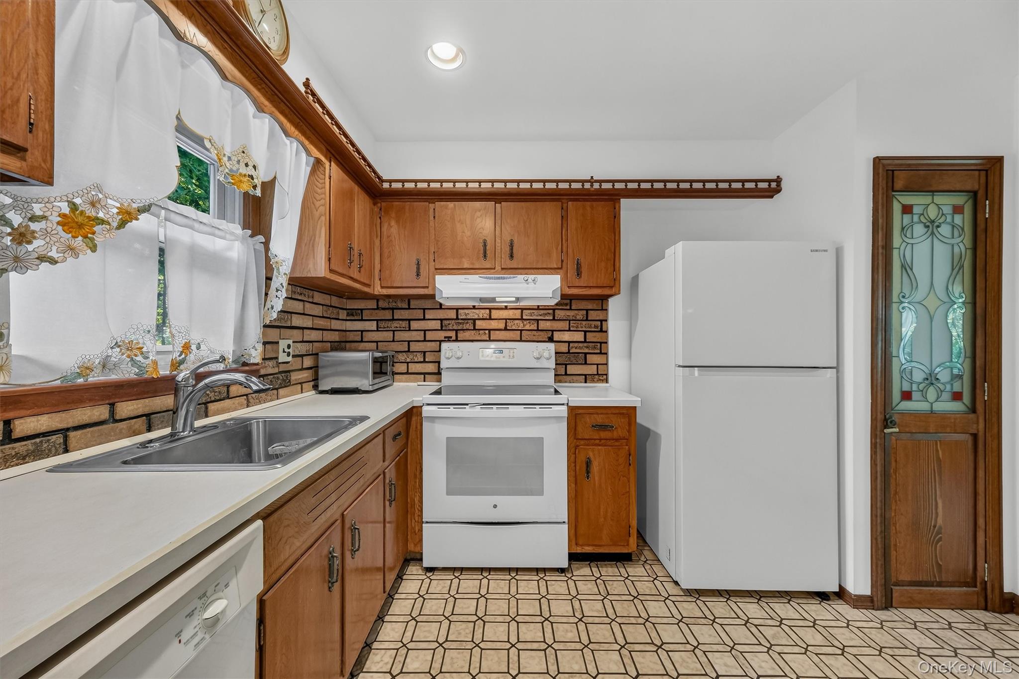 37 Julie Drive – For Sale photo 16